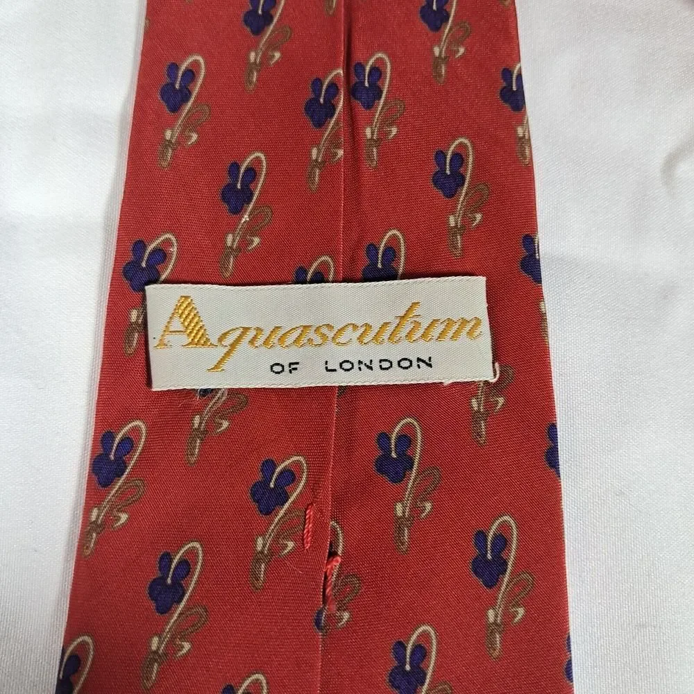 Aquascutum of London Flower Print Design‎ Red Silk Tie Made in Italy Joe Merten